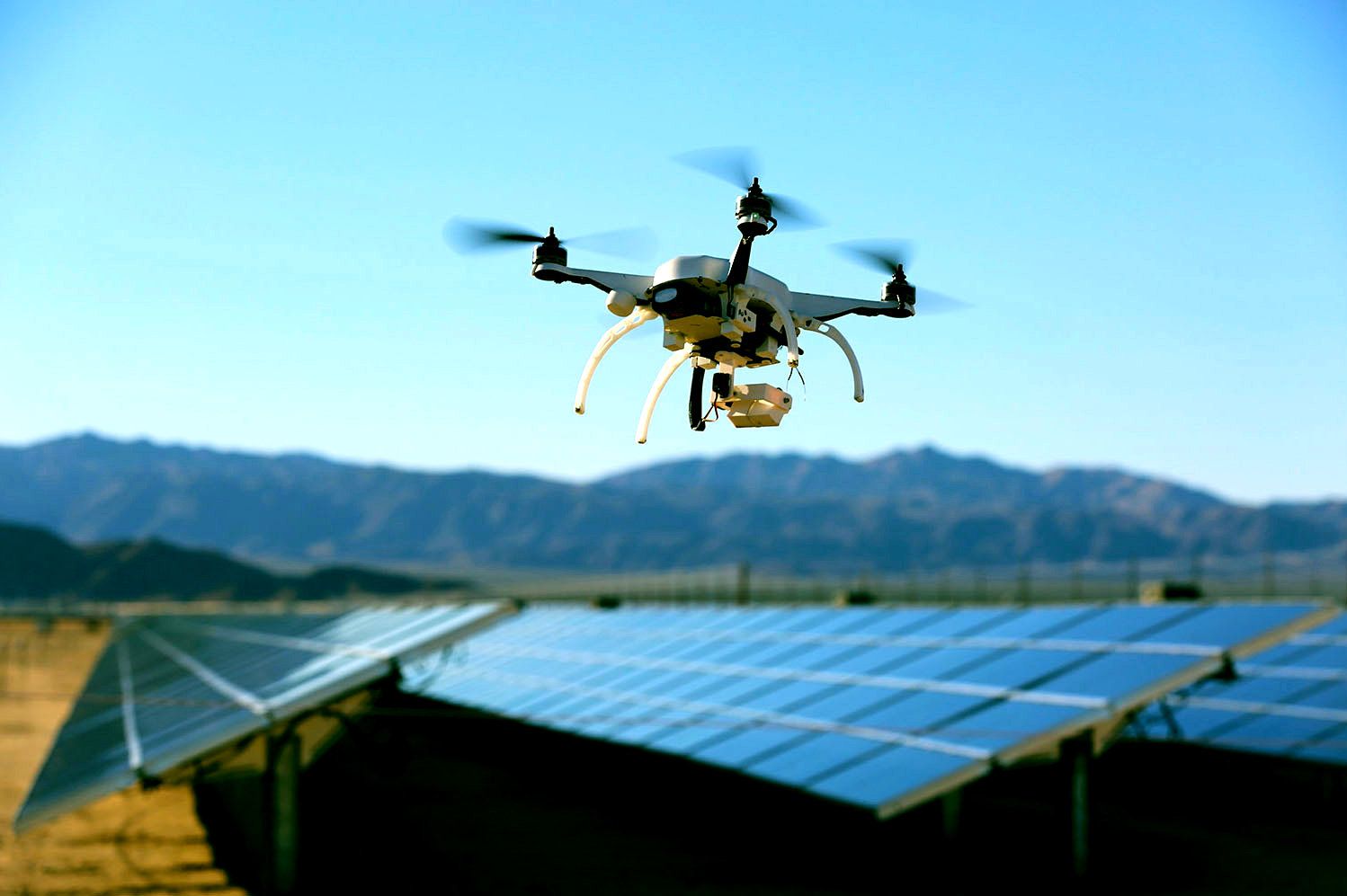 solar-panel-inspection-using-drone